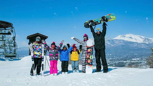 【新宿・各地(シャトル)朝発】ぶっとび!日帰りスキー&スノボ|佐久スキーガーデンパラダ・南パラダIN(リフト券付)3